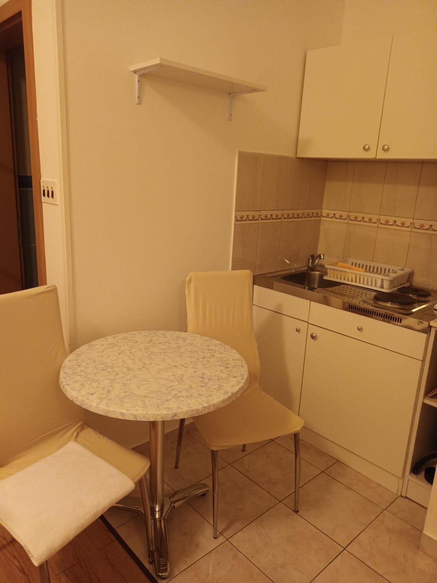 Studio Apartments Marica Brodarica  Buitenkant foto
