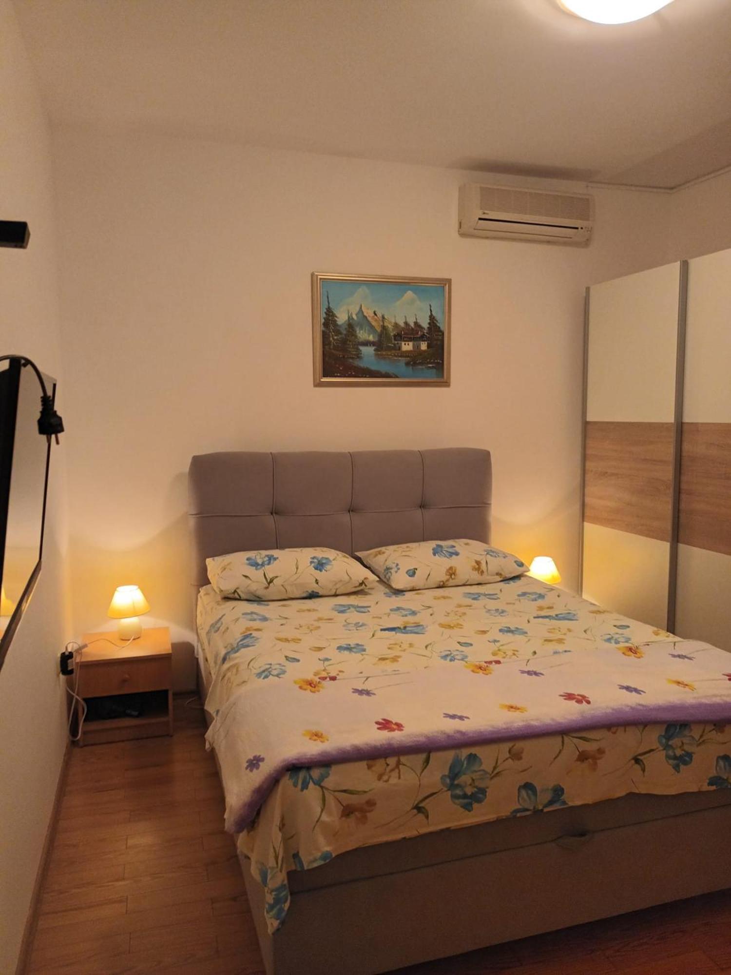 Studio Apartments Marica Brodarica  Buitenkant foto